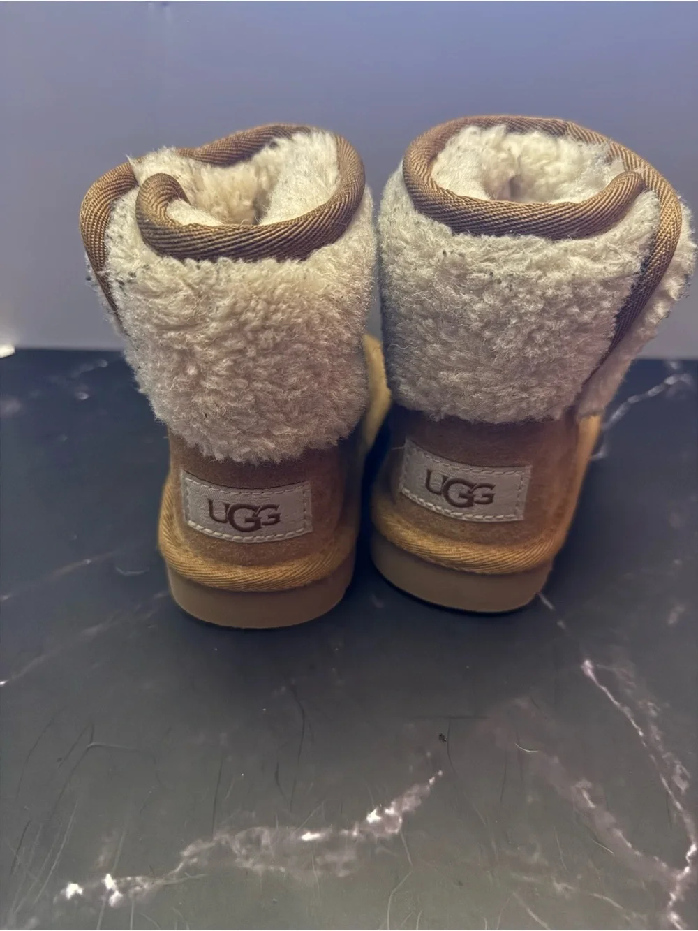 UGG Jona Luxury boot - Chestnut